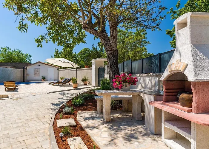 Holiday home Gorgeous In Sajini