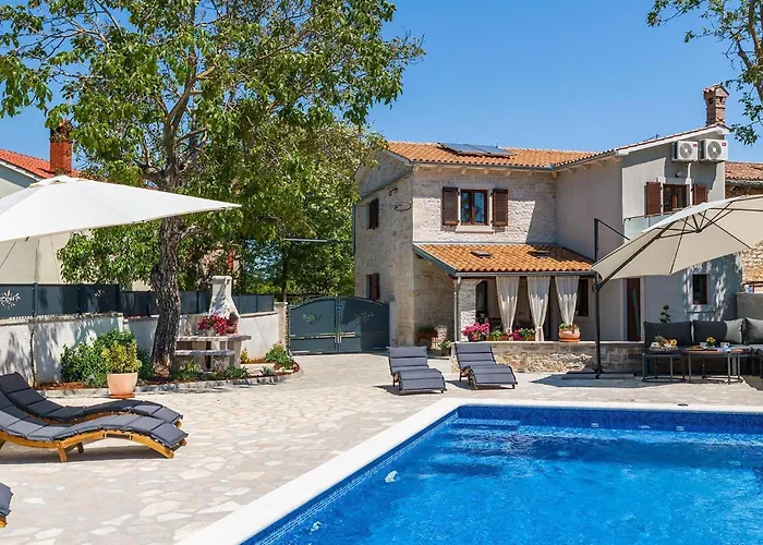 Holiday home Gorgeous In Sajini