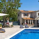 Ferienhaus Stunning In Šajini