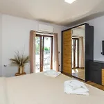 Holiday home Stunning In