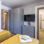 Holiday home Stunning In
