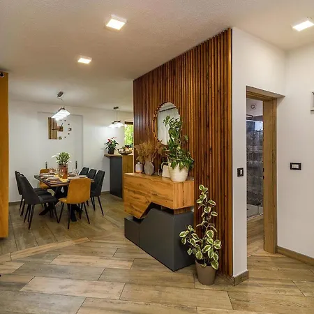 Gorgeous In * Šajini