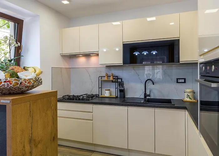 Gorgeous In * Šajini