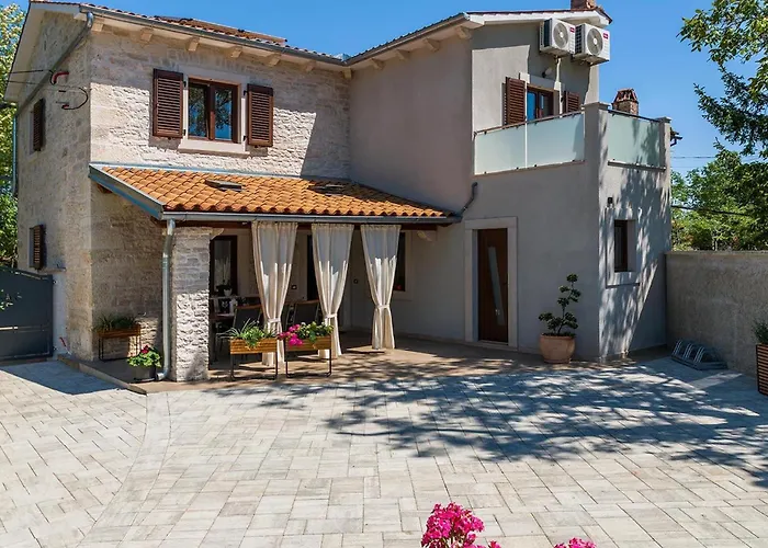 Vikendica Gorgeous In *